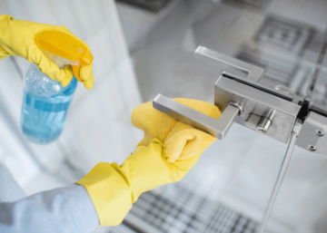 Çelik Kapı Temizliği